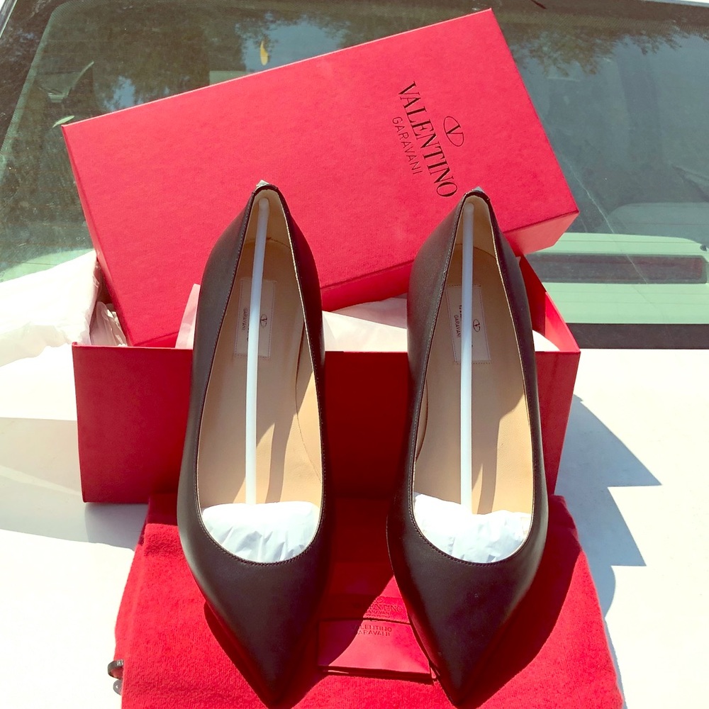 Valentino Garavani Pointy Toe Ballerina Flats